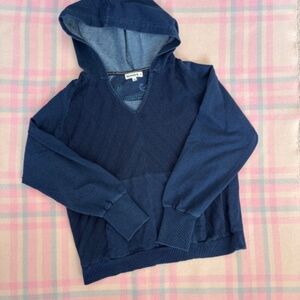 Bearpaw chevron print navy blue hoodie S DONATING SOON